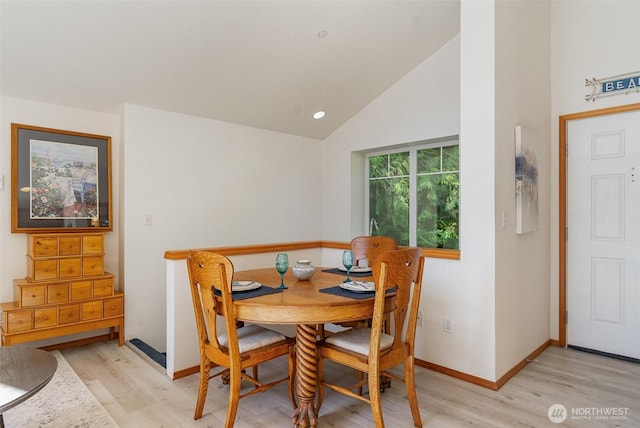11009E Lake Joy Dr NE, Carnation, WA 98014 - dining space with light wood finished floors, vaulted ceiling, baseboards, and recessed lighting