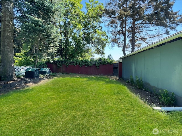 2208 Sandra Ave, Centralia, WA 98531 - view of yard