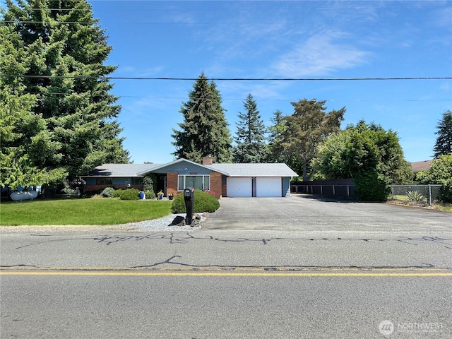 2208 Sandra Ave, Centralia, WA 98531 - single story home with driveway and a garage