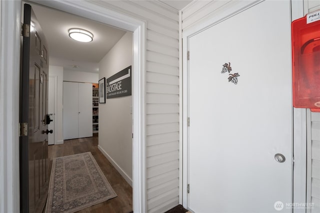 808 W Manson Rd Unit B303, Chelan, WA 98816 - corridor featuring wood finished floors