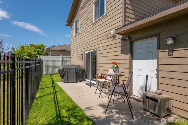 1300 W Marina Dr Unit 1, Moses Lake, WA 98837 - view of patio / terrace featuring a grill