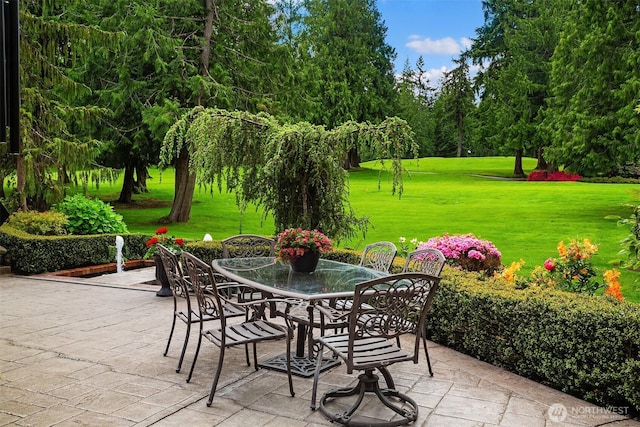 2805 Sahalee Dr E, Sammamish, WA 98074 - view of patio with outdoor dining space