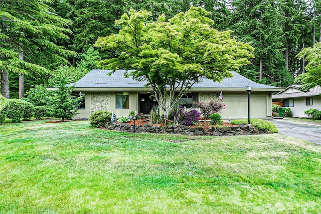 5613 89th Ave W, University Place, WA 98467 - single story home featuring driveway, a garage, a front yard, and roof with shingles