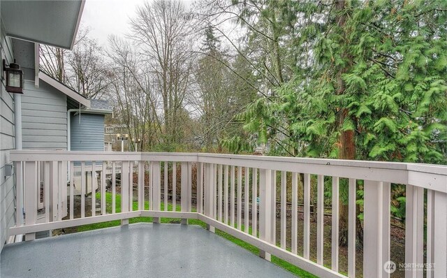 13145 102nd Ln NE Unit 5, Kirkland, WA 98034 - view of balcony