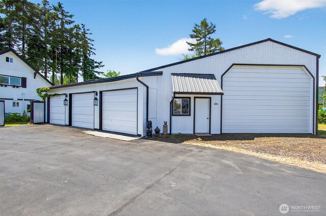 10 E Sunny Sands Rd, Cathlamet, WA 98612 - view of detached garage