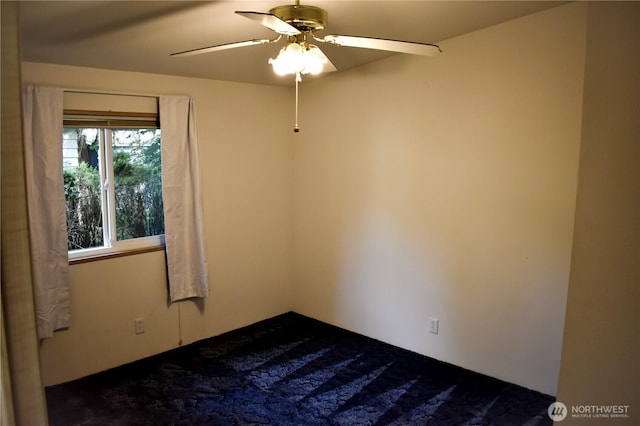 3060 NE Mcwilliams Rd Unit 54, Bremerton, WA 98311 - empty room with carpet floors and ceiling fan