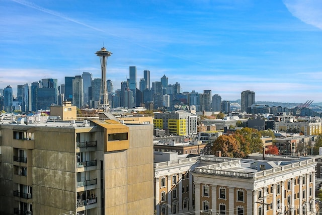 919 2nd Ave W Unit 103, Seattle, WA 98119 - skyline view