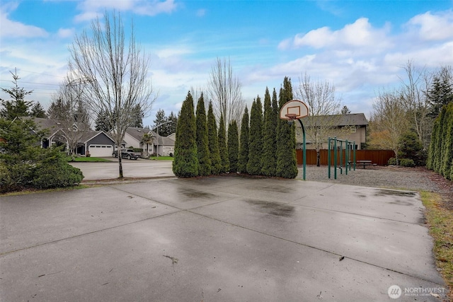 22506 SE 277th Pl, Maple Valley, WA 98038 - view of sport court featuring community basketball court and a residential view