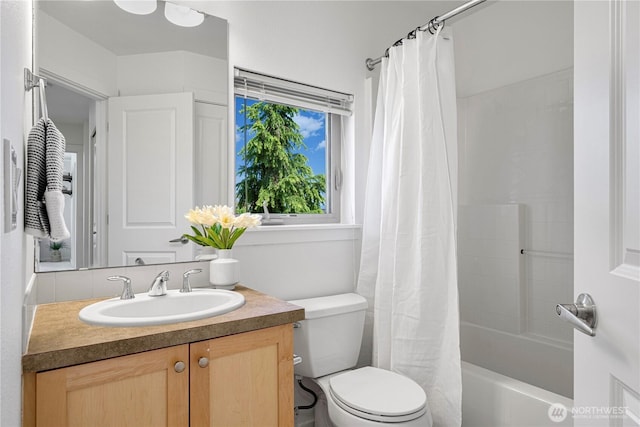 2141 NW Boulder Way Dr, Issaquah, WA 98027 - full bath with toilet, vanity, and shower / bathtub combination with curtain