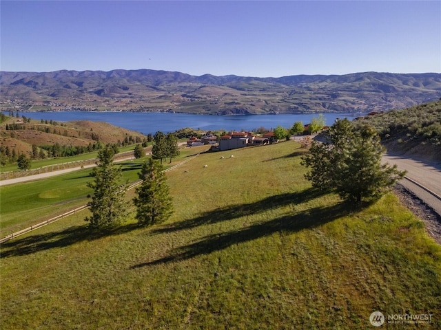 322 Paintbrush Rd, Chelan, WA 98816