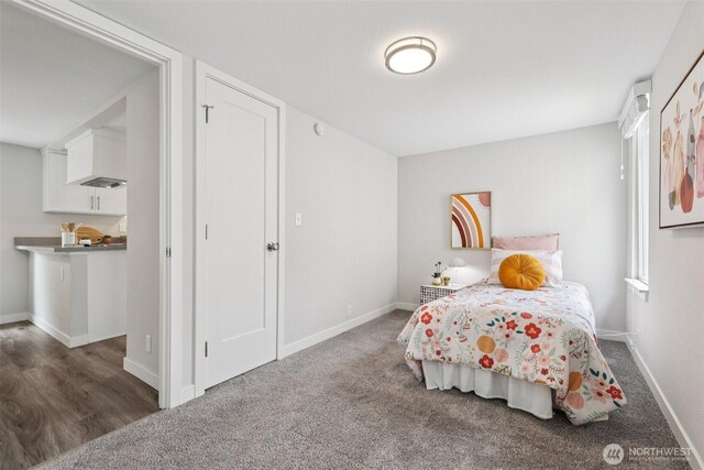 1022 N Anderson St, Tacoma, WA 98406 - carpeted bedroom featuring baseboards