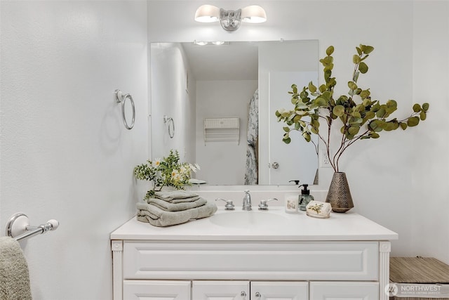 3814 11th Ave W Apt 23, Seattle, WA 98119 - bathroom with vanity