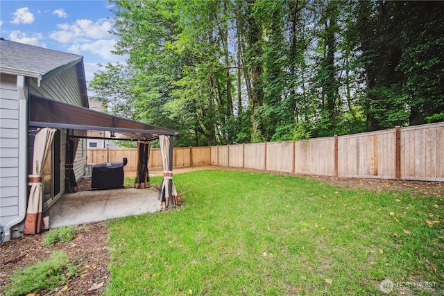4305 23rd Ct NE, Olympia, WA 98516 - view of yard with a patio area