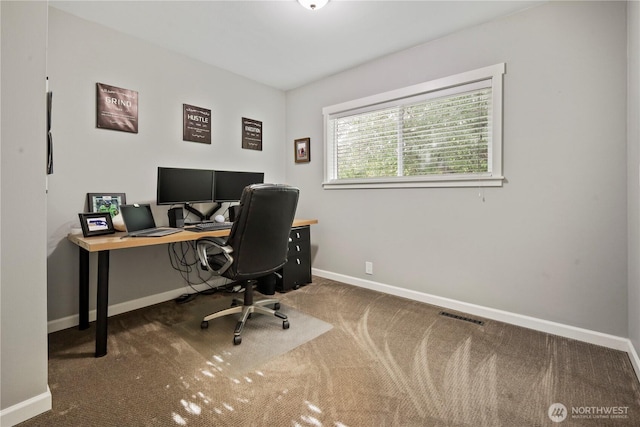 11012 36th St E, Edgewood, WA 98372 - carpeted home office with baseboards
