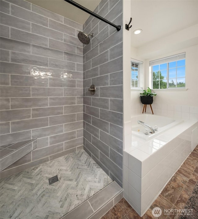 4624 SW 329th Way, Federal Way, WA 98023 - full bathroom with a tile shower, a garden tub, and recessed lighting