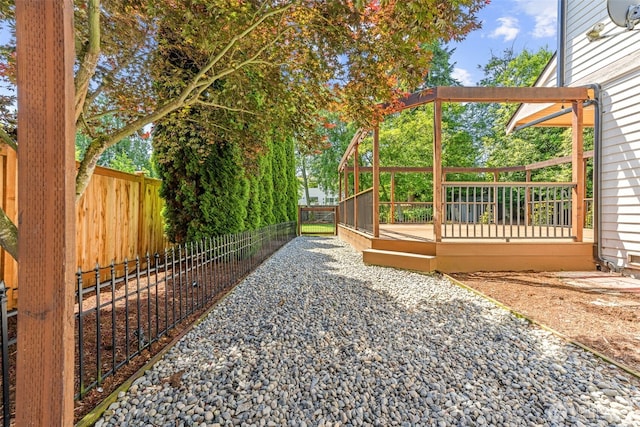 27701 NE 145th Pl, Duvall, WA 98019 - fenced yard featuring a wooden deck
