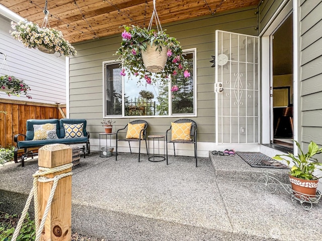 2744 S 120th Pl, Seattle, WA 98168 - view of patio / terrace