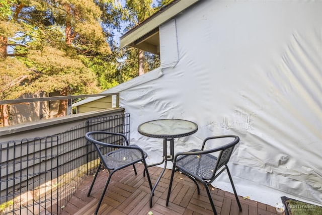 130 SW 116th St Unit F32, Seattle, WA 98146 - view of balcony