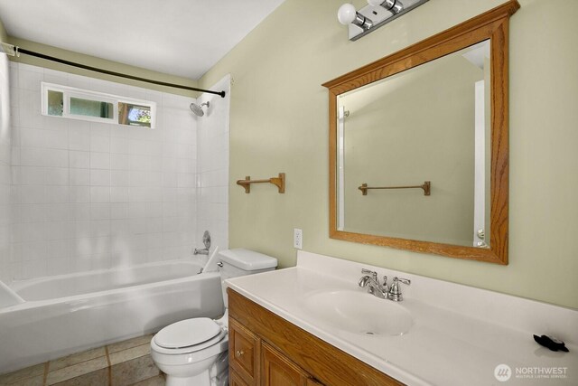 4206 SE 1st Pl, Renton, WA 98059 - full bathroom with toilet, vanity, and tub / shower combination