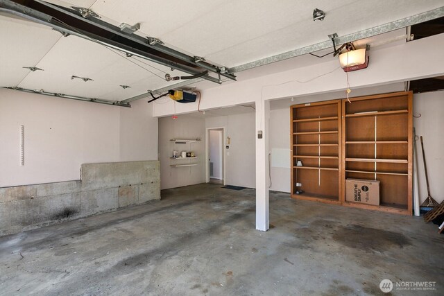 4206 SE 1st Pl, Renton, WA 98059 - garage with a garage door opener