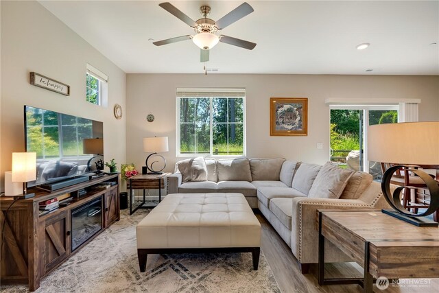 8713 E Gilman Ave, Arlington, WA 98223 - living room featuring ceiling fan