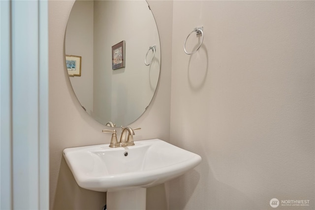 8713 E Gilman Ave, Arlington, WA 98223 - bathroom featuring a sink