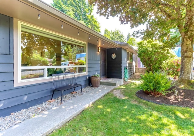 11258 29th Ave SW, Seattle, WA 98146 - view of grassy yard