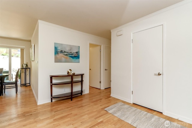 11258 29th Ave SW, Seattle, WA 98146 - interior space featuring ornamental molding, light wood finished floors, and baseboards