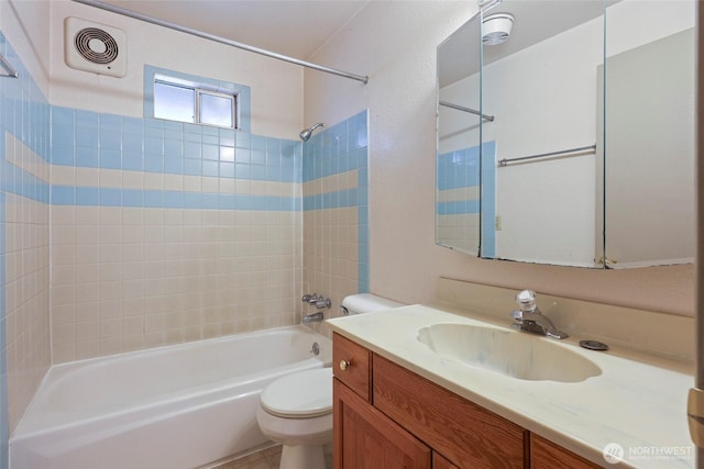 2300 9th Ave SW Unit C1, Olympia, WA 98502 - full bathroom with toilet, shower / bath combination, and vanity