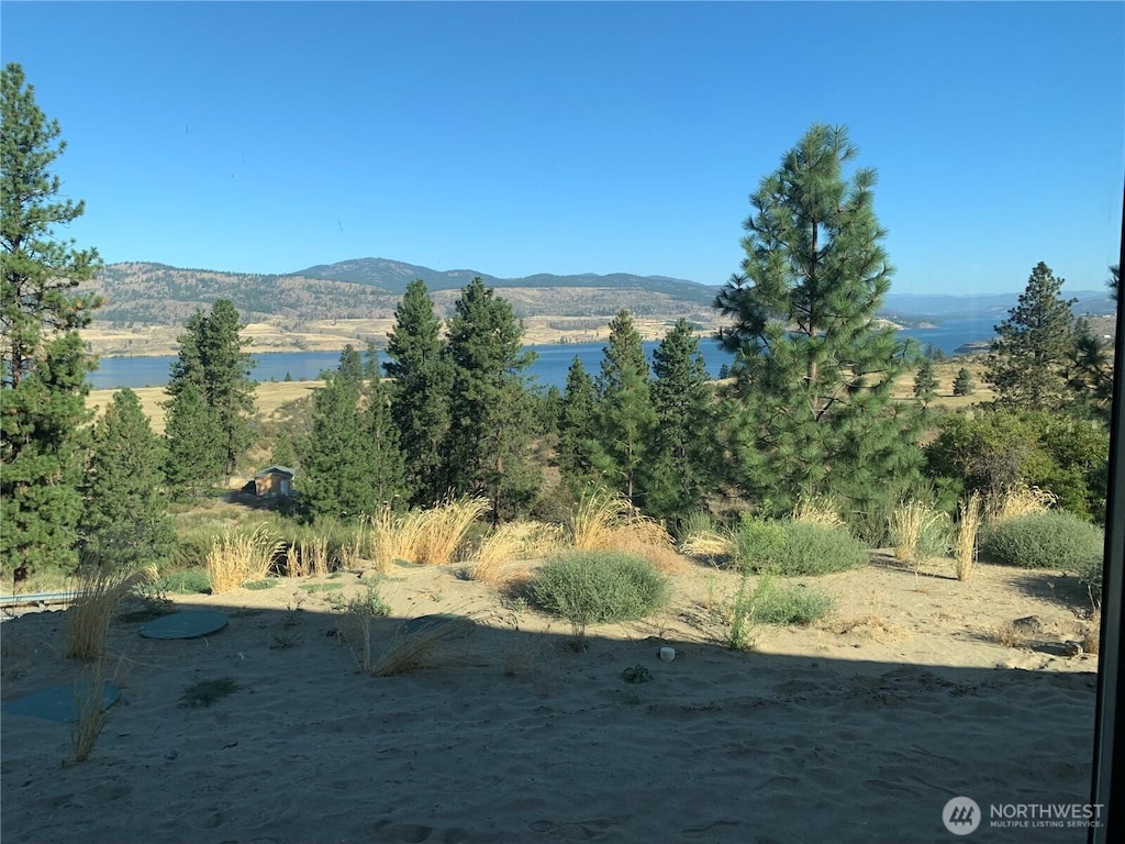 39461 Bitterroot Ln N, Seven Bays, WA 99122