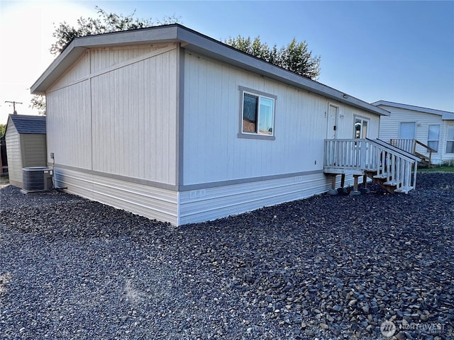 901 N Grapr Dr Unit 62, Moses Lake, WA 98837 - view of property exterior featuring cooling unit