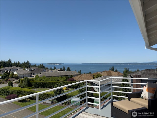 1621 Edgemoor Ln, Everett, WA 98203 - balcony with a water view