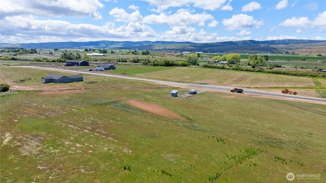 521 Thorp Landing Ln, Thorp, WA 98946