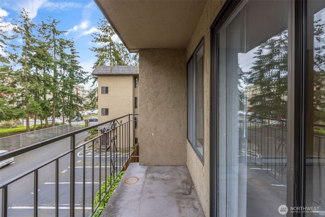 750 N 143rd St Unit 211, Seattle, WA 98133 - view of balcony