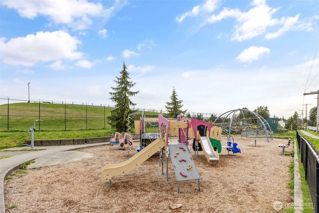 750 N 143rd St Unit 211, Seattle, WA 98133 - view of communal playground