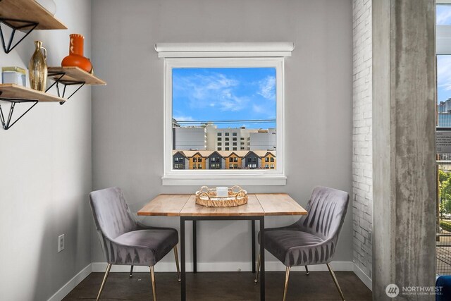 501 Roy St Unit T308, Seattle, WA 98109 - dining space with baseboards