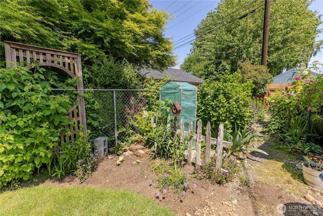 1035 Oakes Ave, Everett, WA 98201 - view of yard