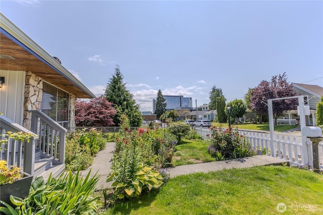 1035 Oakes Ave, Everett, WA 98201 - view of yard with a residential view
