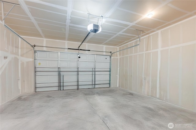 10821 Eastridge Dr NE, Redmond, WA 98053 - garage with a garage door opener