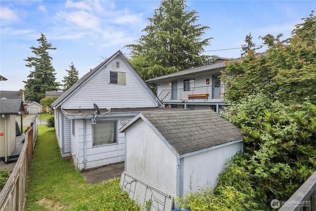 3718 Wetmore Ave, Everett, WA 98201 - back of house with roof with shingles