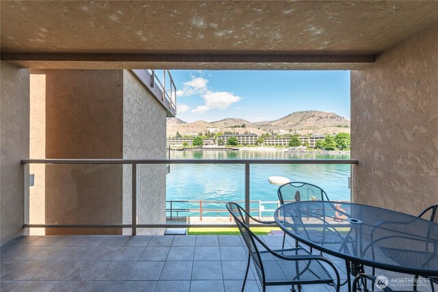 322 W Woodin Ave Unit 620, Chelan, WA 98816 - balcony featuring a water and mountain view