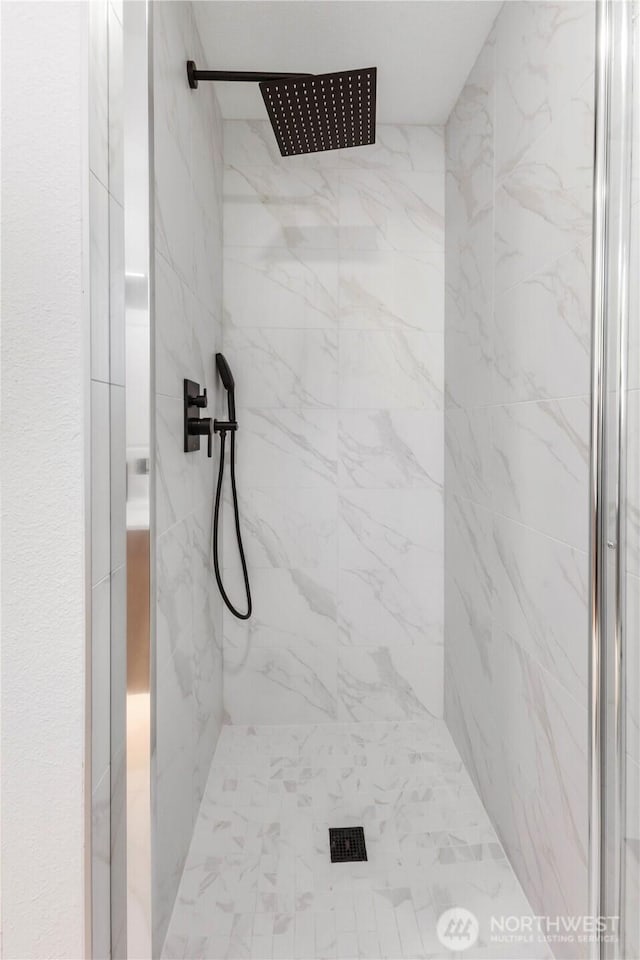 28830 11th Ave S, Federal Way, WA 98003 - full bathroom with a marble finish shower