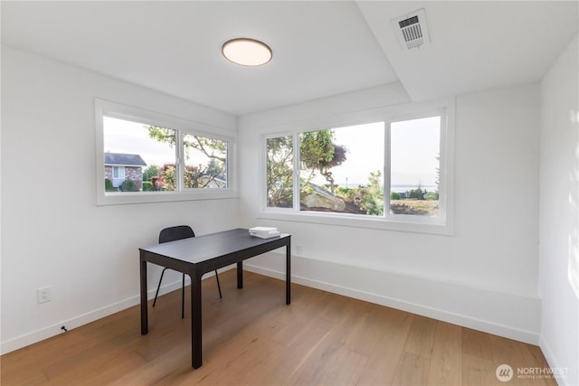 28830 11th Ave S, Federal Way, WA 98003 - home office featuring light wood-style flooring and baseboards