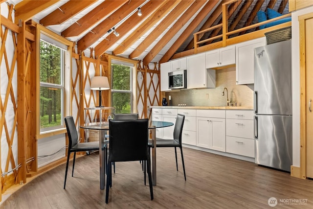 39 Ulrich Ln, Mazama, WA 98833 - dining room with wood finished floors