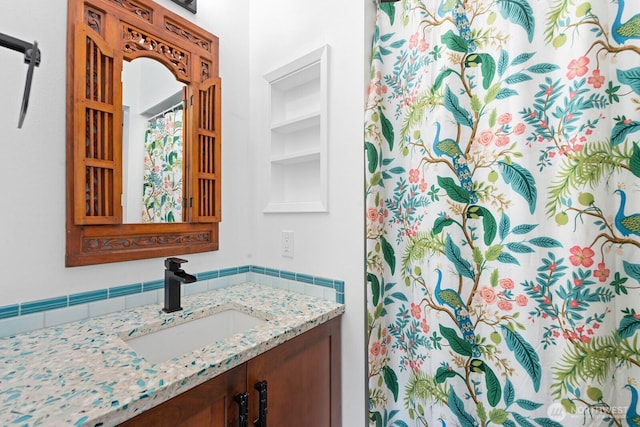 4530 Meridian Ave N Unit S4, Seattle, WA 98103 - full bath with vanity and a shower with curtain