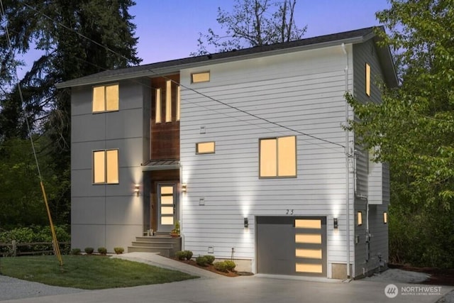 25 140th St SW, Everett, WA 98208 - contemporary home featuring a garage and driveway