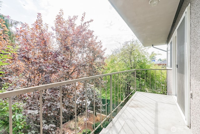 4456 Whitman Ave N, Seattle, WA 98103 - view of balcony