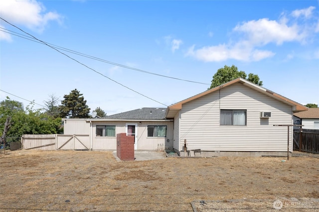 515 N Clark Rd, Moses Lake, WA 98837 - view of back of house