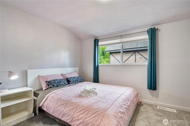 31111 53rd Ave SW, Federal Way, WA 98023 - bedroom featuring carpet flooring, lofted ceiling, and a textured ceiling
