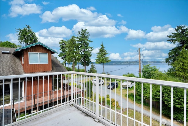 31111 53rd Ave SW, Federal Way, WA 98023 - balcony with a water view